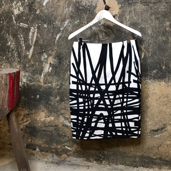 Lafayette 148 New York Dresses & Skirts - Lafayette 148 cotton black white scribble skirt